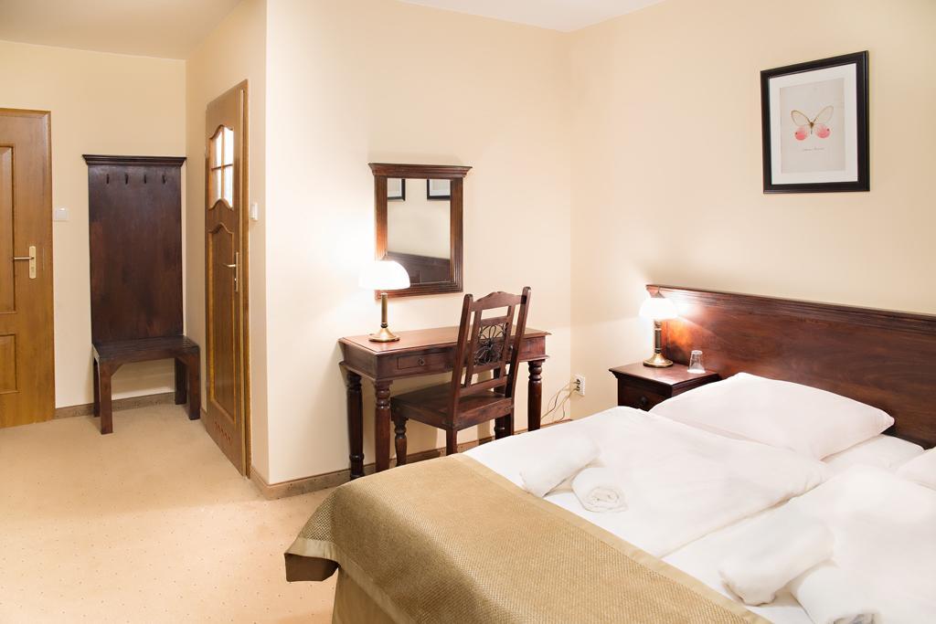 Hotel Carmen คาร์ปัตซ์ ภายนอก รูปภาพ
